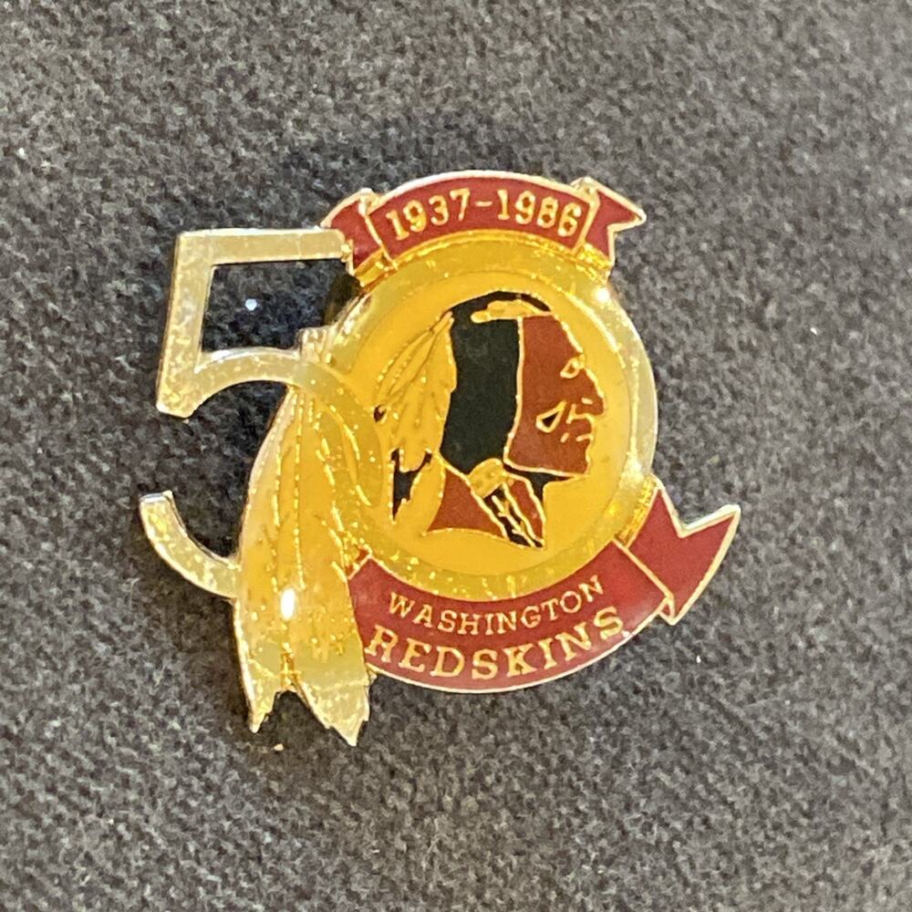 Washington Redskins Lapel Pin 1986 50th Anniversary NFL Football Team Vintage